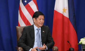 对华挑衅还没开始，菲军舰突然沉没，除了美军，解放军也在附近？