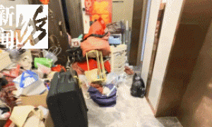 垃圾堆满，臭到离谱！上海顶流豪宅业主也拾荒？邻居直呼倒大霉，不能忍！