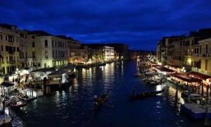 威尼斯,一座世界闻名的“水城”,它所有的风情都在这里